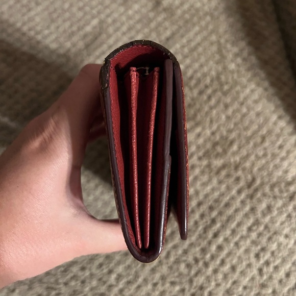 Celine Horse and Carriage Vintage Bifold Wallet in burnt orange/red - Picture 4 of 8